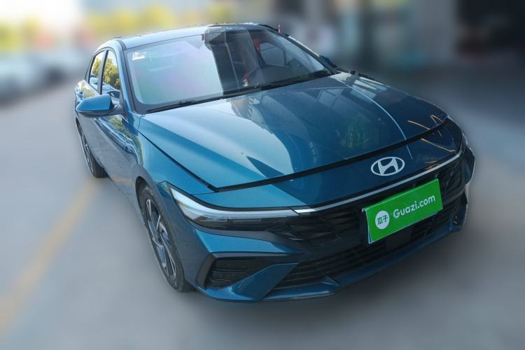 Used Hyundai Elantra 2023 1.5L CVT LUX Prestige Edition
