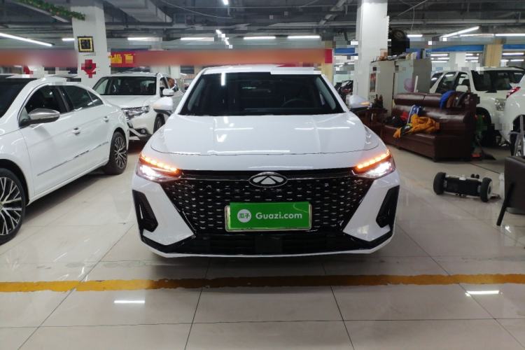 Used Chery Fengyun A8 2025 Model 70km Basic Version