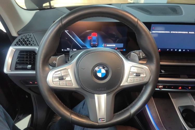 Used BMW X5 2023 xDrive 30Li Luxury M Sport Package
