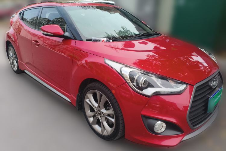 Used Hyundai Veloster 2015 1.6T Automatic Luxury Edition Front Right 45 Deg