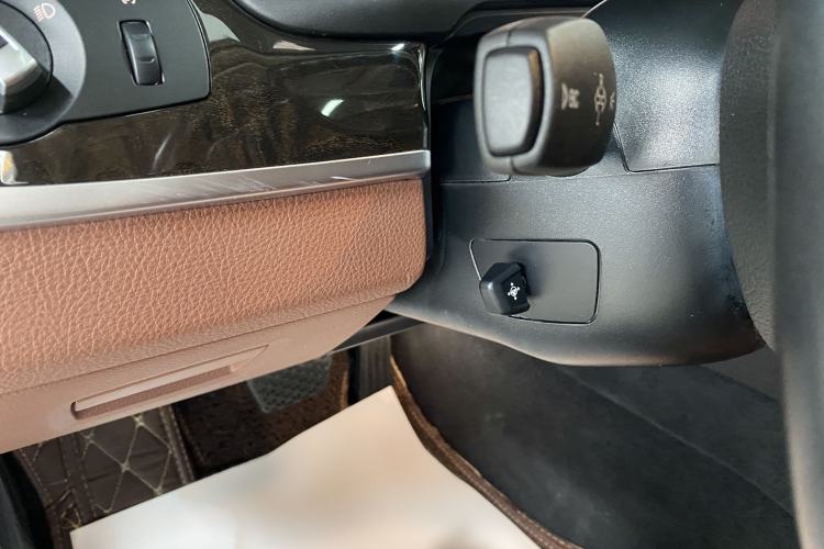 Used BMW 5 Series 2017 525Li Leading Model Interior 11