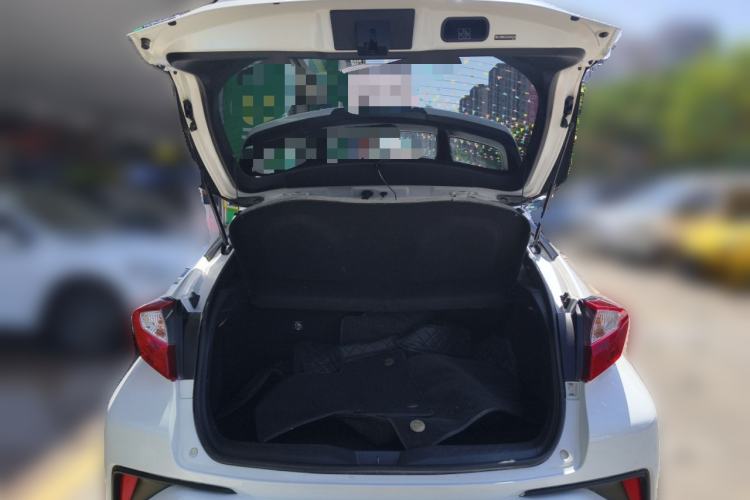 Used Toyota IZOA 2018 2.0L Yichi Edition China V Standard Trunk