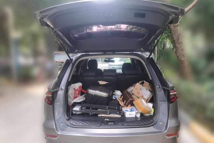 Used BYD Song Pro New Energy 2019 DM 1.5T Four-Wheel Drive Performance Edition Deluxe Model Trunk