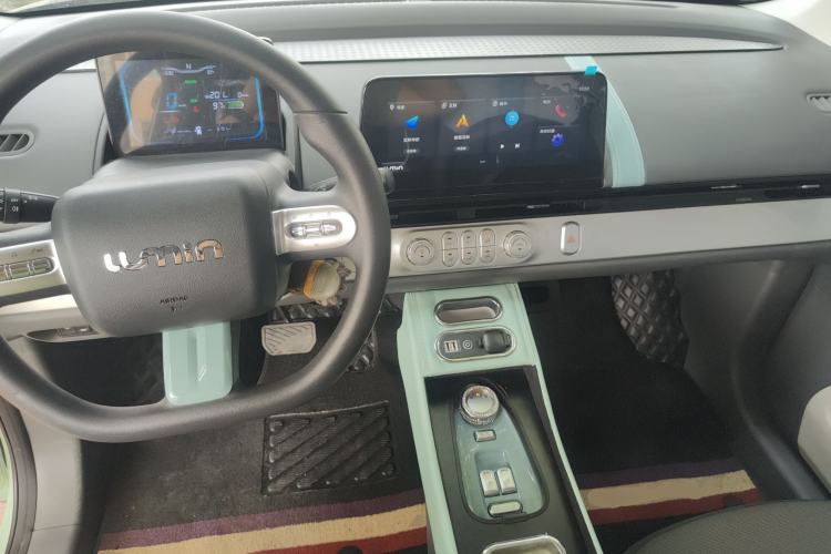 Used CHANGAN NEVO Lumin 2022 210km Sweet Edition Center Console