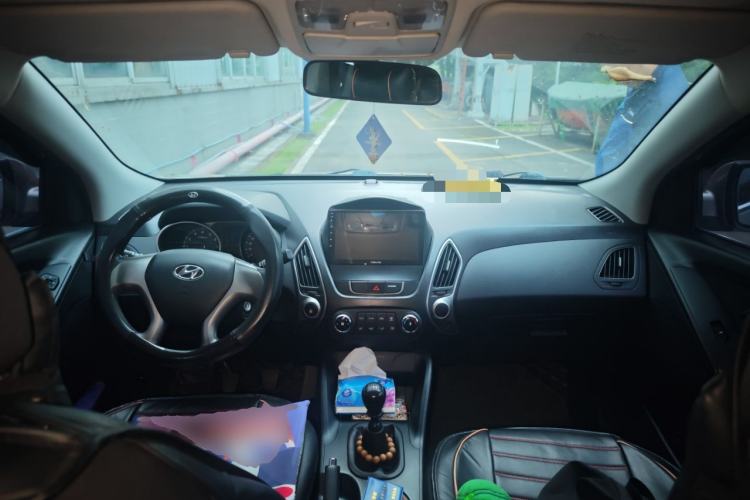 Used Hyundai ix35 2012 2.0L Manual Two-Wheel Drive New Edition GL
