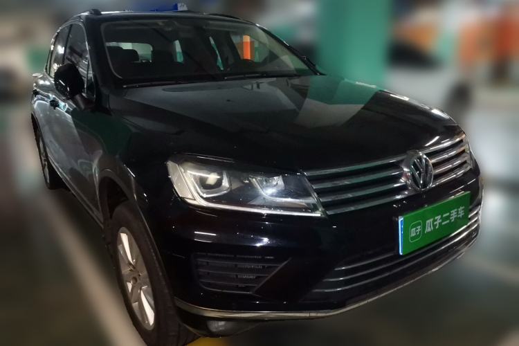 Used Volkswagen Touareg 2016 3.0 TSI Standard Version Front Right 45 Deg