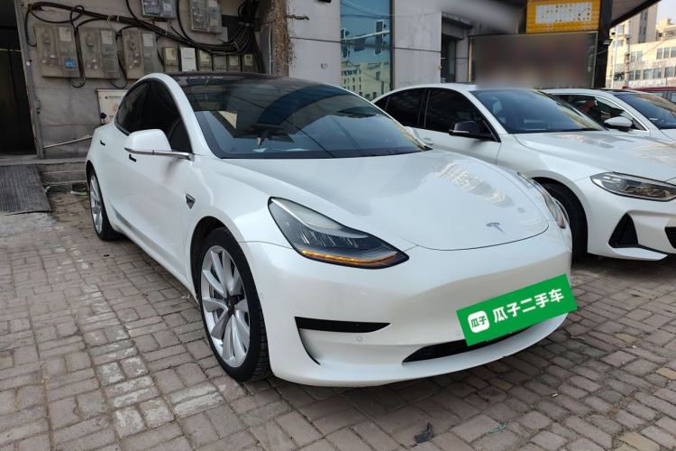 Used Tesla Model 3 2019 Standard Range Rear-Drive Upgraded Version Front Right 45 Deg