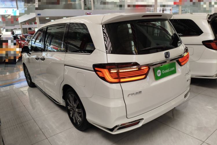 Used Honda Odyssey 2024 2.0L eHEV Sharp & Enjoy Edition Rear Left 45 Deg