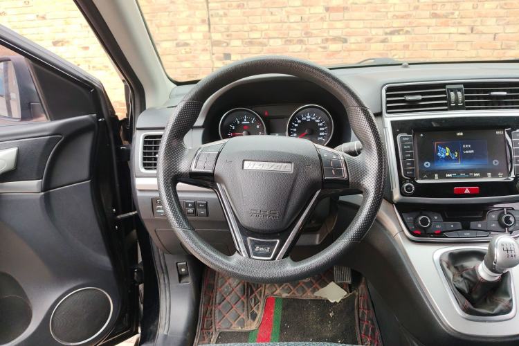 Used Haval M6 2019 1.5T Manual Two-Wheel Drive Urban Version China VI Standard
