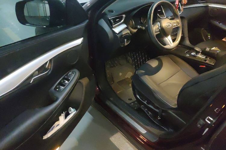 Used Infiniti QX50 2018 2.0T Two-Wheel Drive Fashion Edition Driver Seat