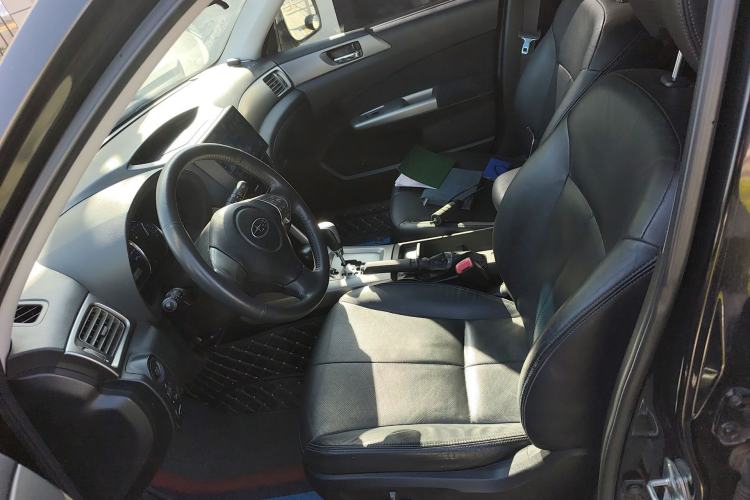 Used Subaru Forester 2010 2.5XS Automatic Luxury Edition Left Front Seat