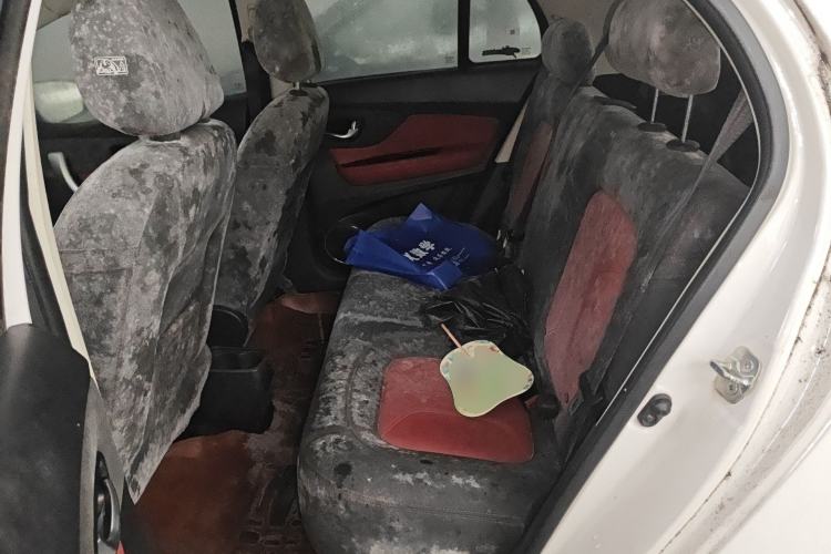 Used Haval H1 2016 Revised Version Blue Badge 1.5L AMT Luxury Edition Left Rear Seat