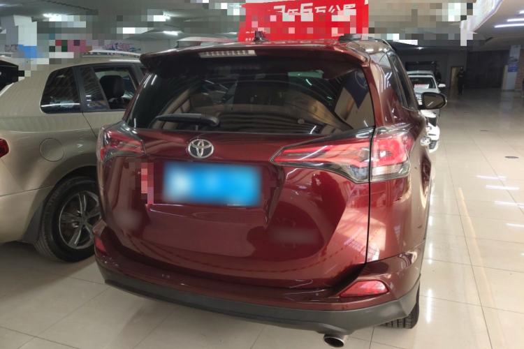 Used Toyota RAV4 2016 2.0L CVT Two-Wheel Drive Comfort Edition China V Standard