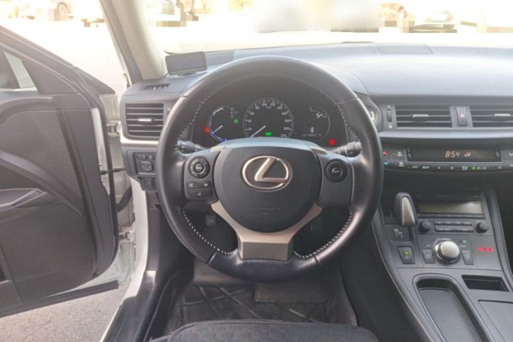 Used Lexus CT 2017 CT200h Elite Edition Monotone China VI Steering Wheel