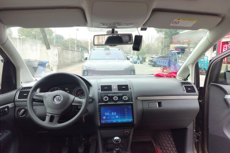 Used Volkswagen Touran 2015 1.4T Manual Comfort Edition 5-Seater
