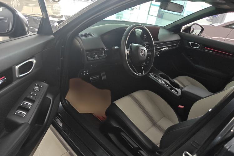 Used Honda Civic 2023 2.0L eHEV Sharp Edition Interior 3