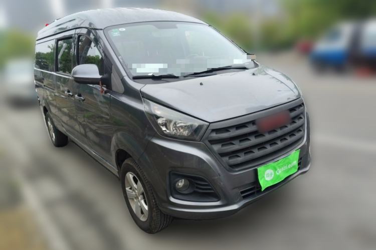 Used Jinbei Gold Hiace 2021 1.5L Passenger Van Travel Lion 6-Seater Front Right 45 Deg