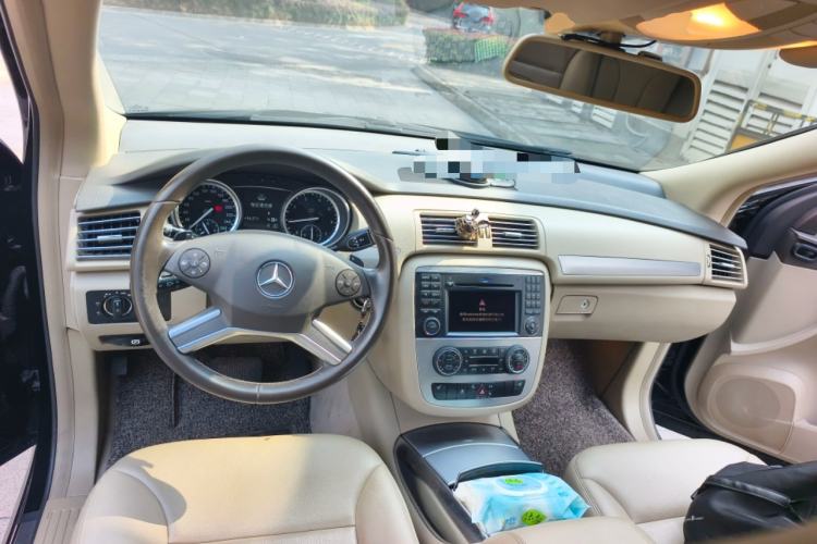 Used Mercedes-Benz R-Class 2011 R 300 L Business Model