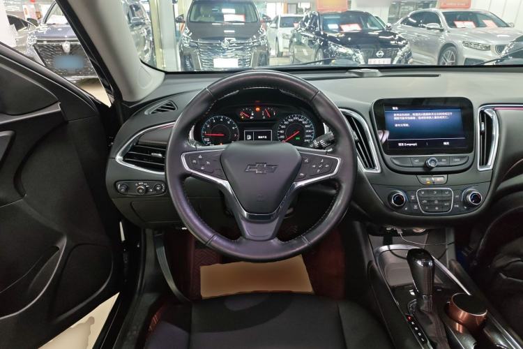 Used Chevrolet Malibu XL 2020 Redline 550T Automatic Sport Edition Steering Wheel