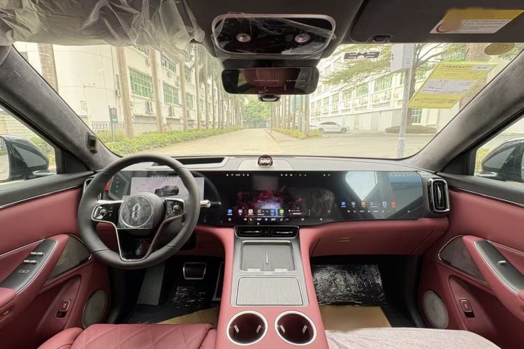 Used Hima AITO M8 2025 Model Pure Electric Ultra Six-Seat Four-Wheel-Drive Version