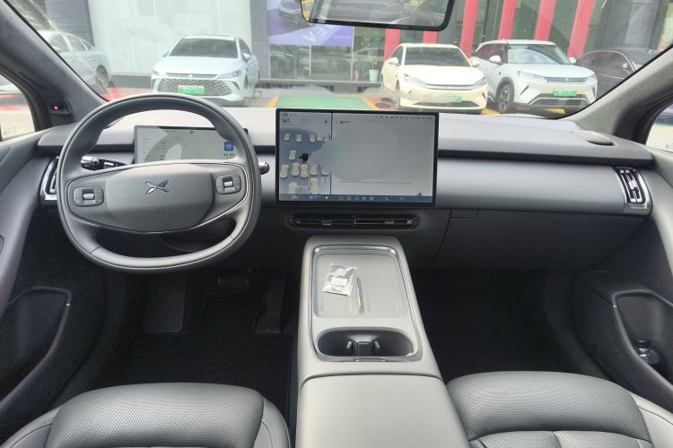 Used XPeng P7+ 2024 Long-Range Max Center Console