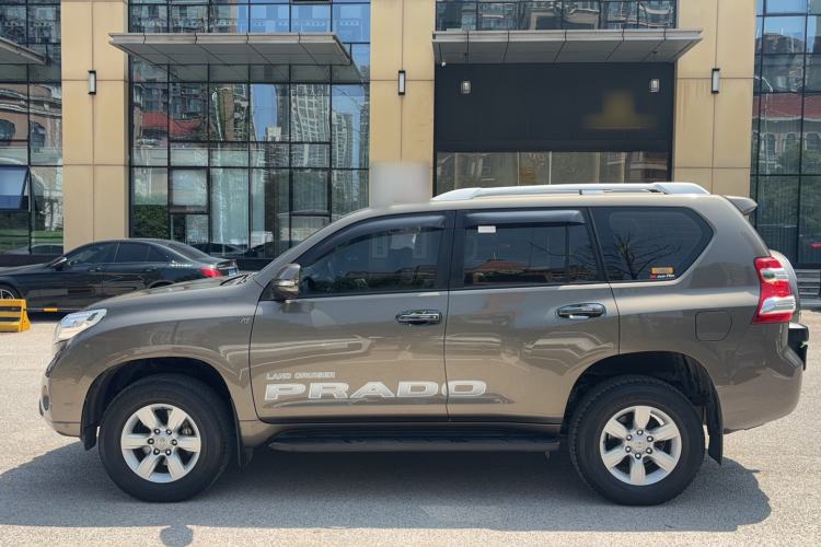 Used Toyota Prado  Exterior 8