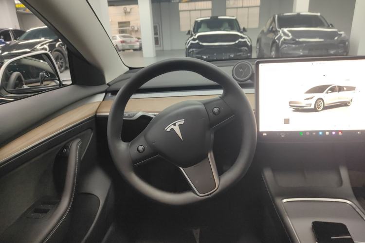 Used Tesla Model 3 2022 Rear-Wheel-Drive Version
