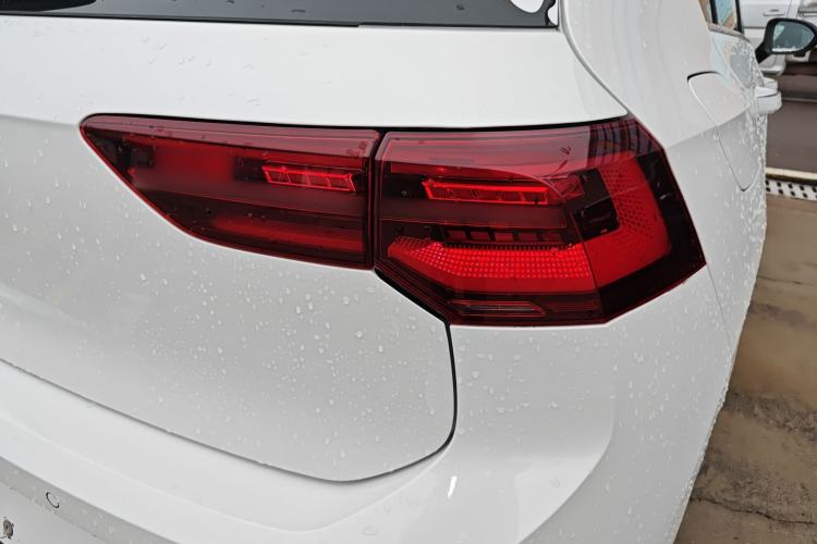 Used Volkswagen Golf 2023 Facelift 280TSI DSG R-Line Lite
