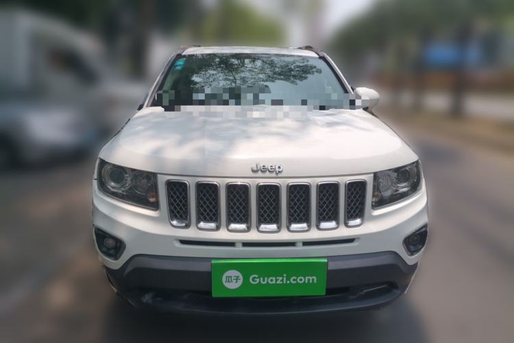 Used Jeep Compass 2014 2.4L four-wheel drive luxury version
