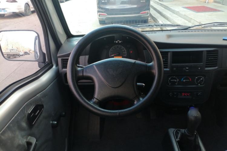 Used Wuling Zhiguang 2020 1.2L Practical Model China VI LSI