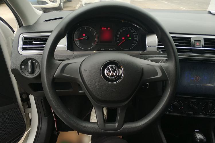 Used Volkswagen Santana 2017 Haval H6 1.6L Automatic Fashion Edition Steering Wheel