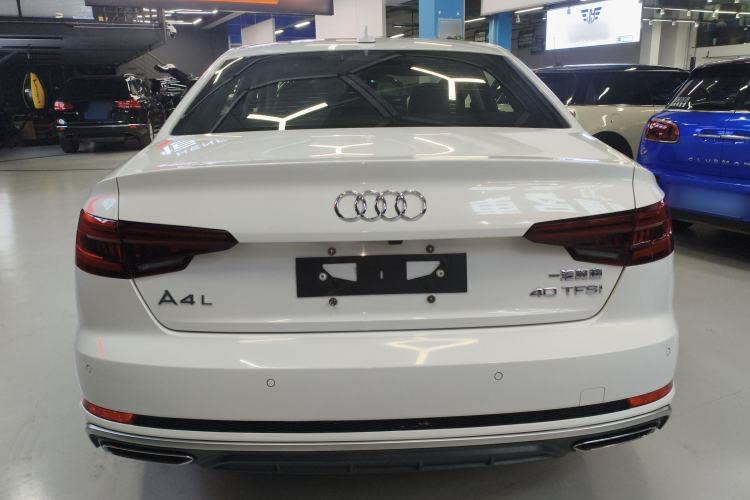 Used Audi A4L 2019 40 TFSI Fashion Version China V