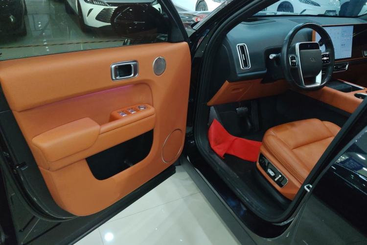 Used Li Auto L7 2023 Air model
