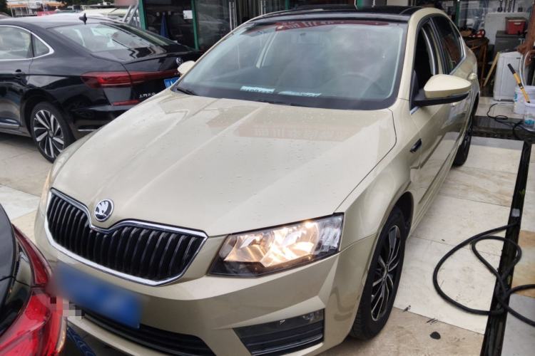 Used Skoda Octavia 2017 1.6L Automatic Smart Drive Edition
