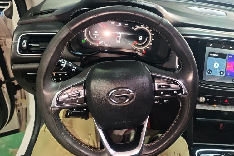 Used GAC Trumpchi GS8 2020 390T Two-Wheel Drive Luxury Smart Connectivity Version (7 Seats) Steering Wheel