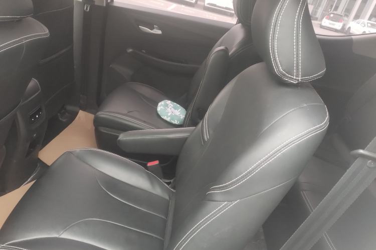 Used Baojun 730 2021 1.5L Manual Fashion Version 7 Seats