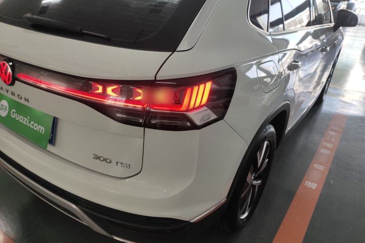 Used Volkswagen Tayron 2023 300TSI Two-Wheel-Drive Luxury Plus Advanced Edition