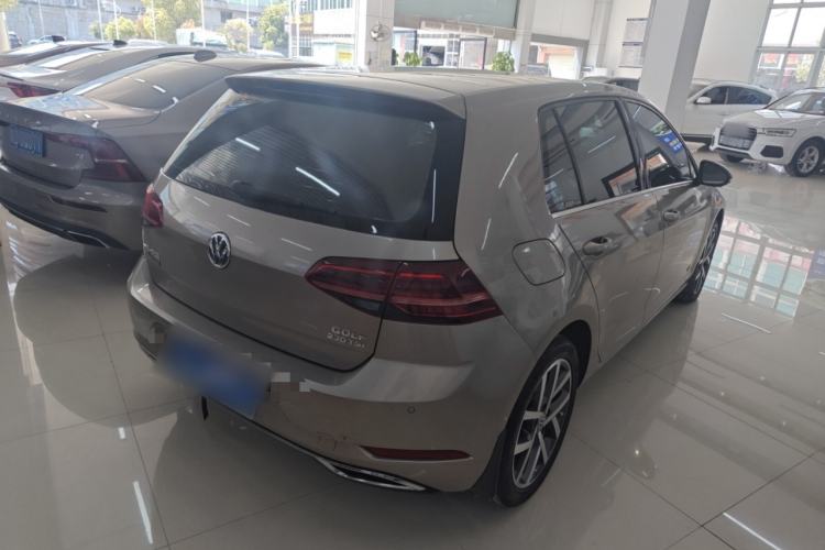 Used Volkswagen Golf 2018 230TSI Automatic Luxury Version