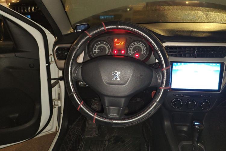 Used Peugeot 301 2014 1.6L Automatic Comfort Edition Steering Wheel