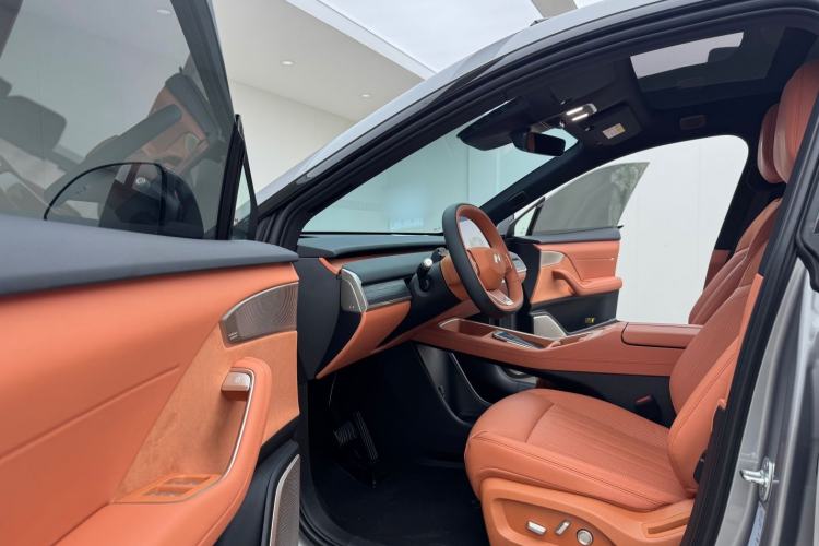 Used ONVO L60 2025 Model—60 kWh Rear-Wheel-Drive Version Left Front Seat