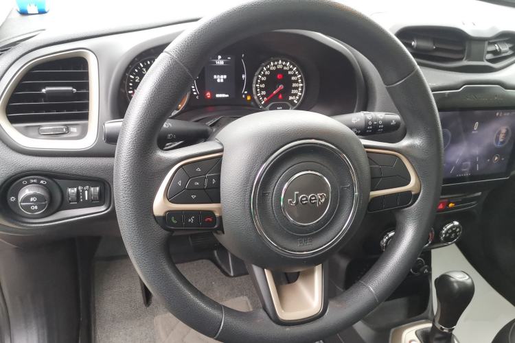 Used Jeep Renegade 2017 180T Automatic High-Energy Version