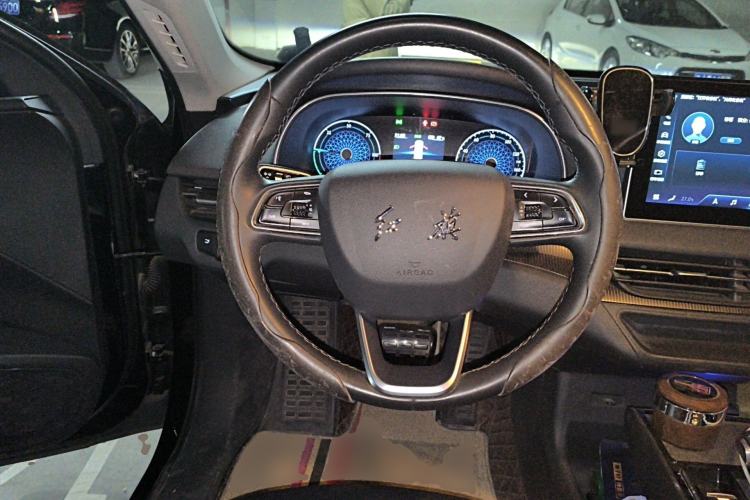 Used Hongqi E-QM5 2022 431 km Charge & Enjoy Edition
