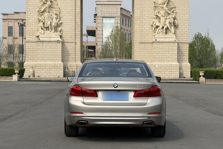 Used BMW 5 Series 2018 530Li Leading Edition Luxury Package
