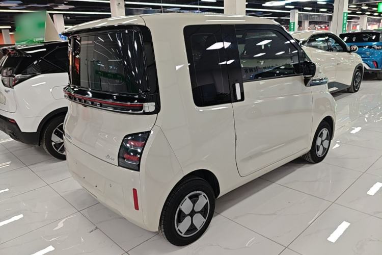 Used Wuling Air ev 2023 - Four Seats - Advanced Edition
