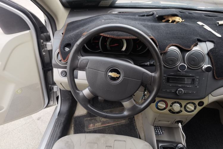 Used Chevrolet Lova 2010 1.6MT Dynamic Edition Steering Wheel
