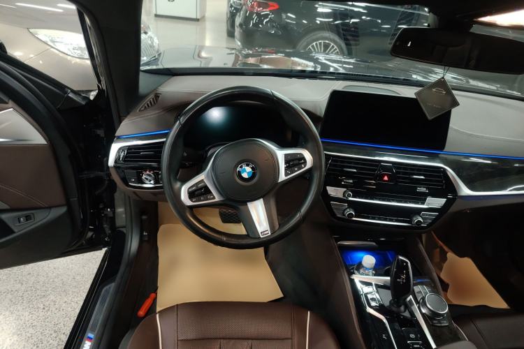 Used BMW 5 Series 2022 Restyled 525Li M Sport Package