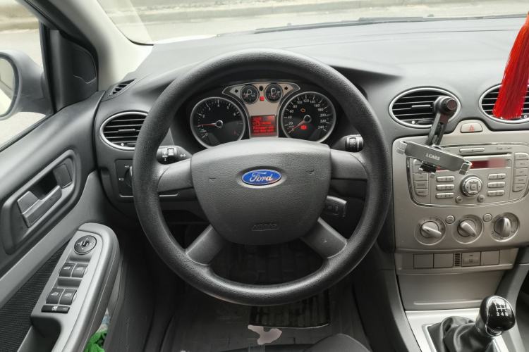 Used Ford Focus 2013 Hatchback Classic 1.8L Manual Base Model
