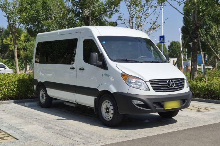 Used JAC Sunray 2022 2.0T Fuel-Efficient King PLUS Express Version Mid-axle 5-6 Seats HFC4DB3-2E4