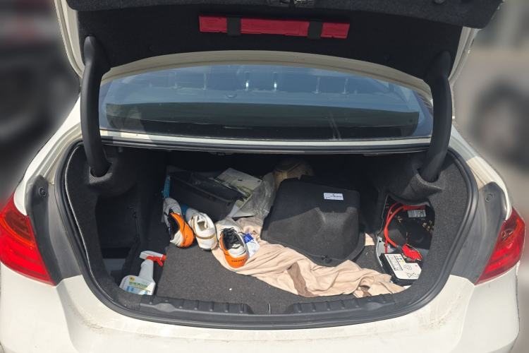 Used BMW 3 Series 2013 320i Sport Edition Trunk