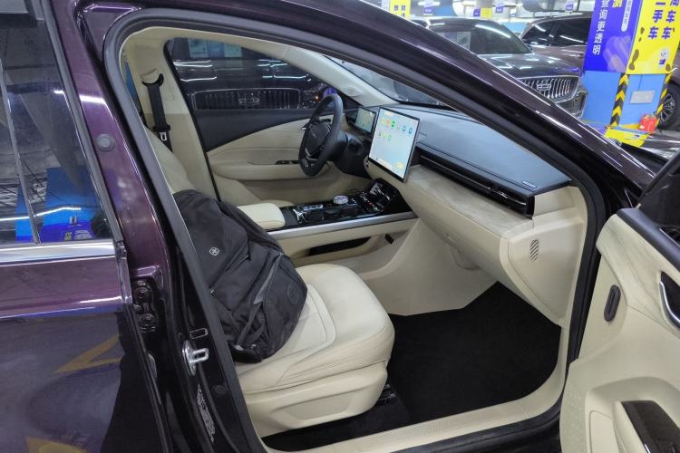 Used Wuling Xingguang 2023 150 Advanced Edition
